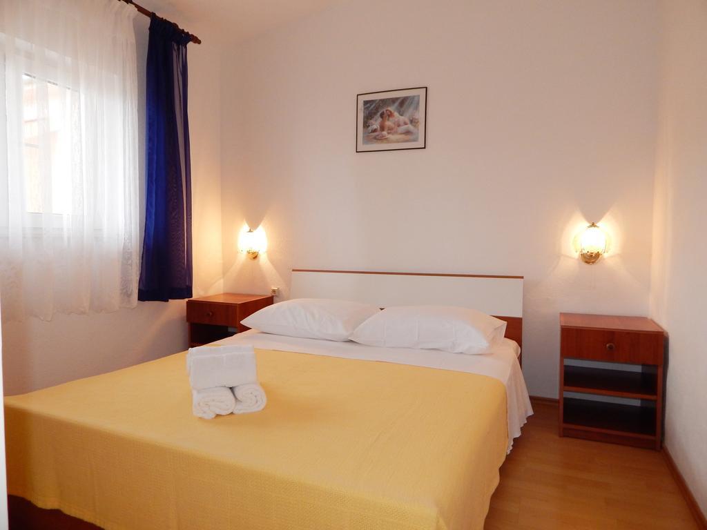 Apartments Nedjeljka Ražanj Quarto foto