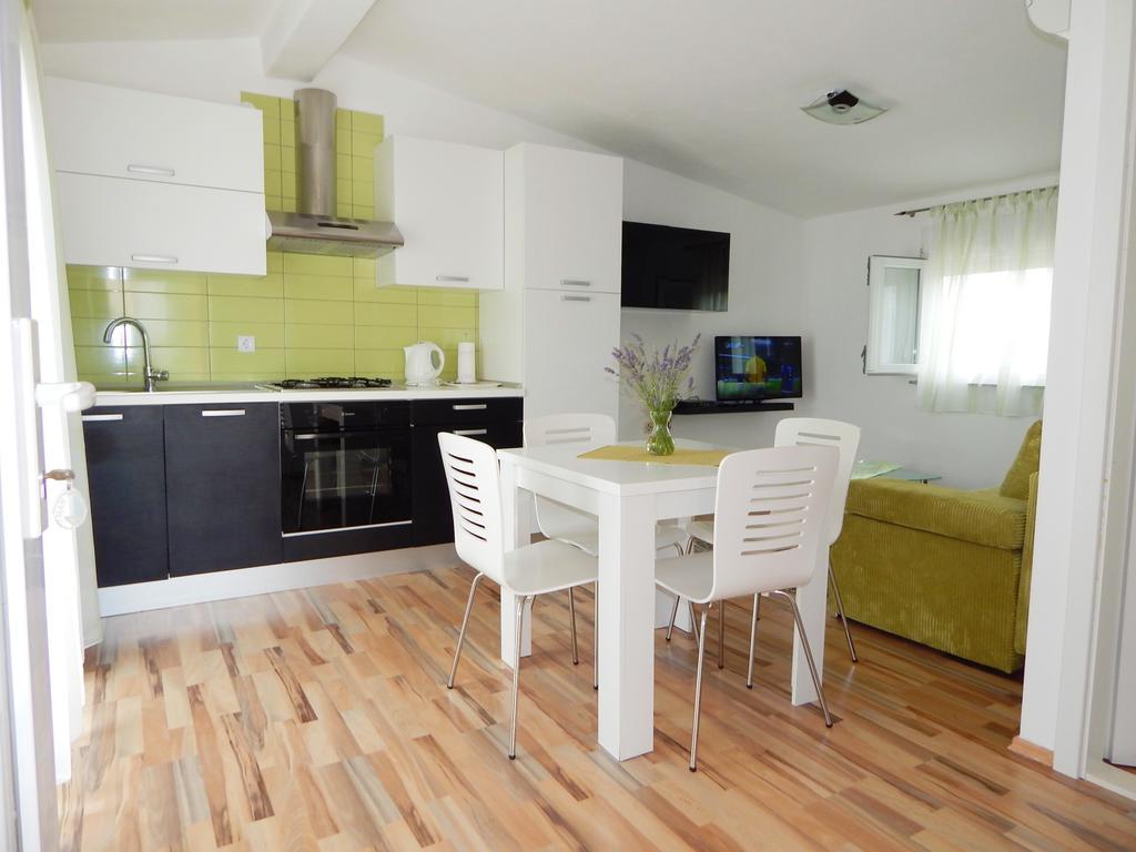 Apartments Nedjeljka Ražanj Exterior foto