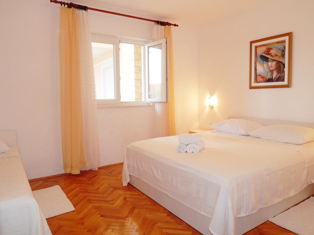 Apartments Nedjeljka Ražanj Quarto foto