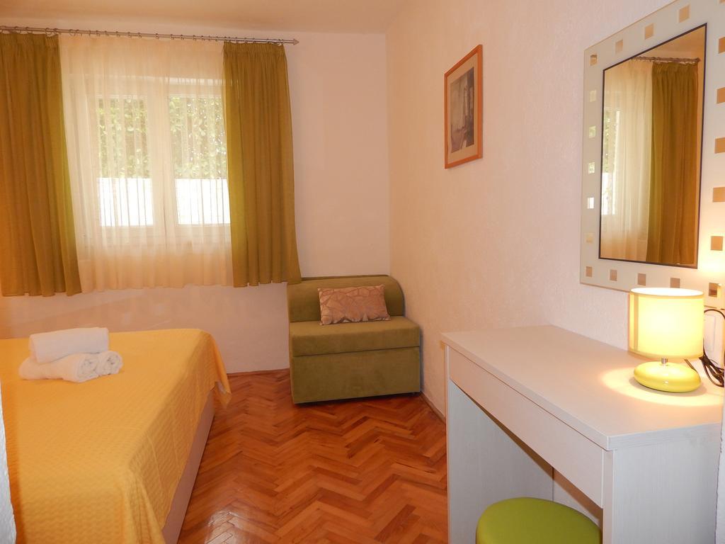 Apartments Nedjeljka Ražanj Quarto foto
